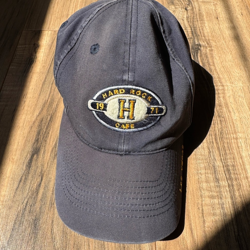Hard Rock Cafe Black and Gold Hat